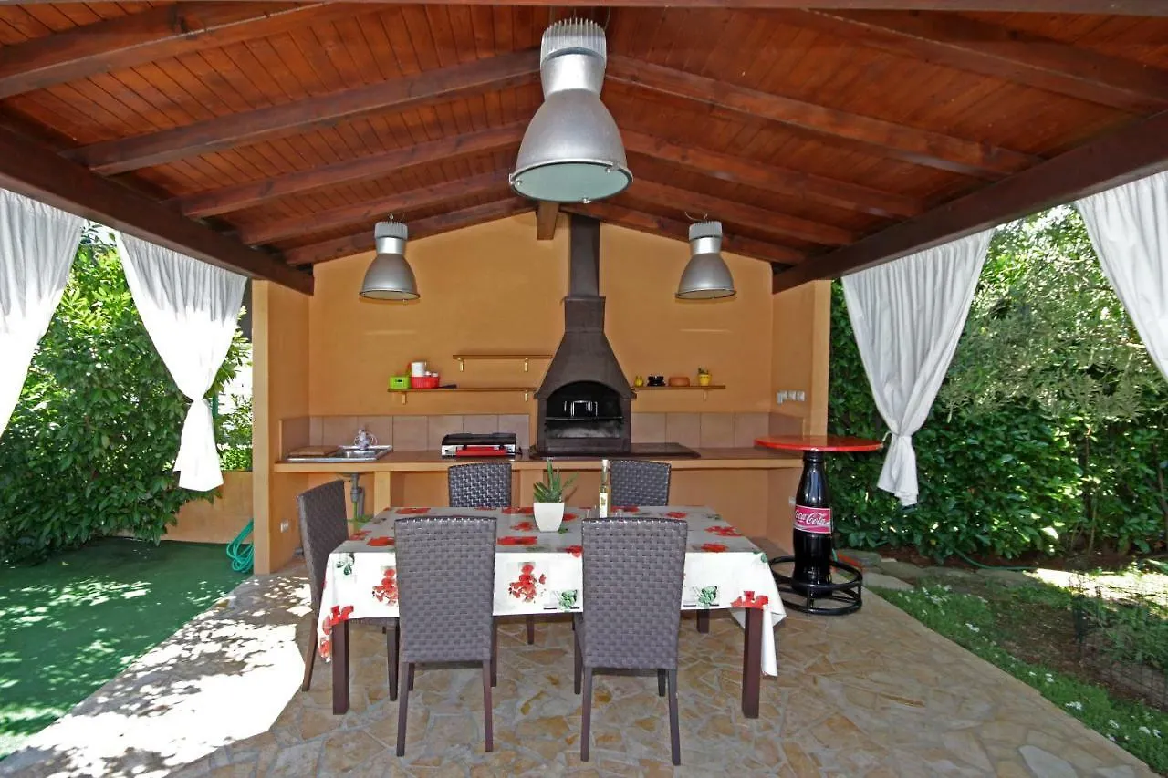 Apartments Mirna Pula