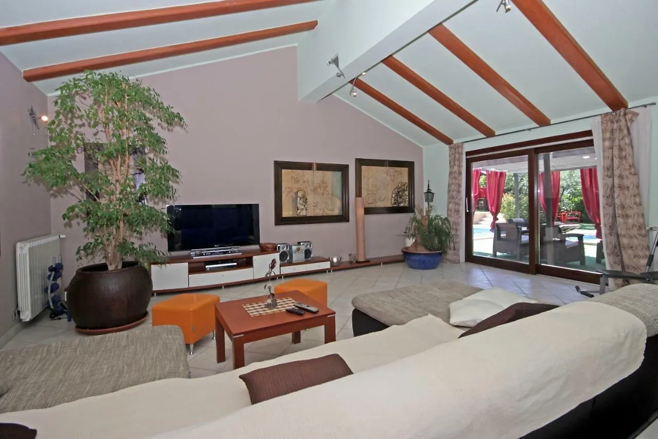 Apartments Mirna Pula Hırvatistan