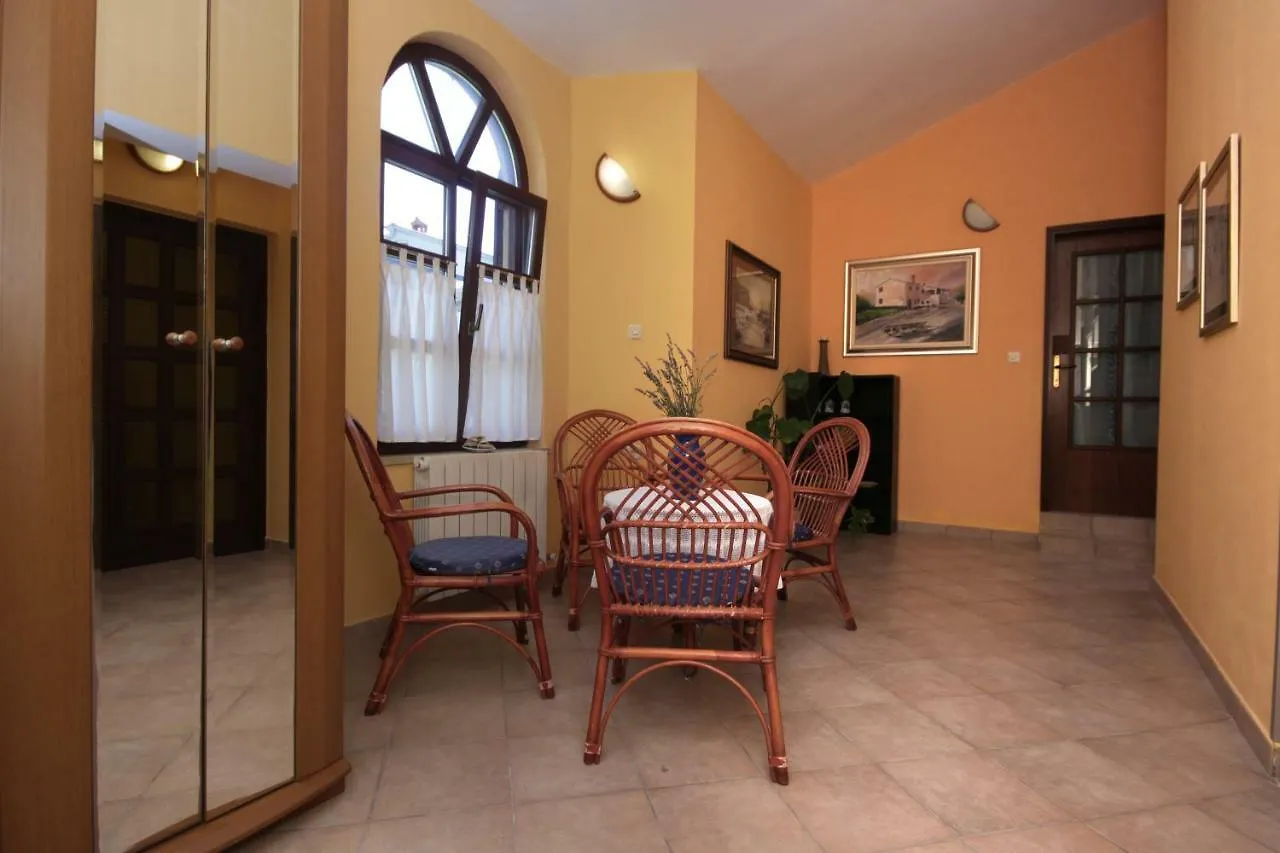 Apartments Mirna Pula