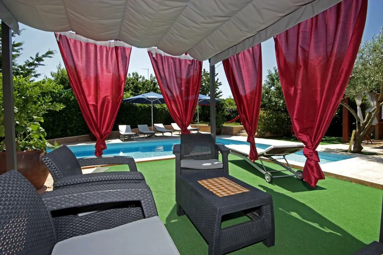 Apartments Mirna Pula